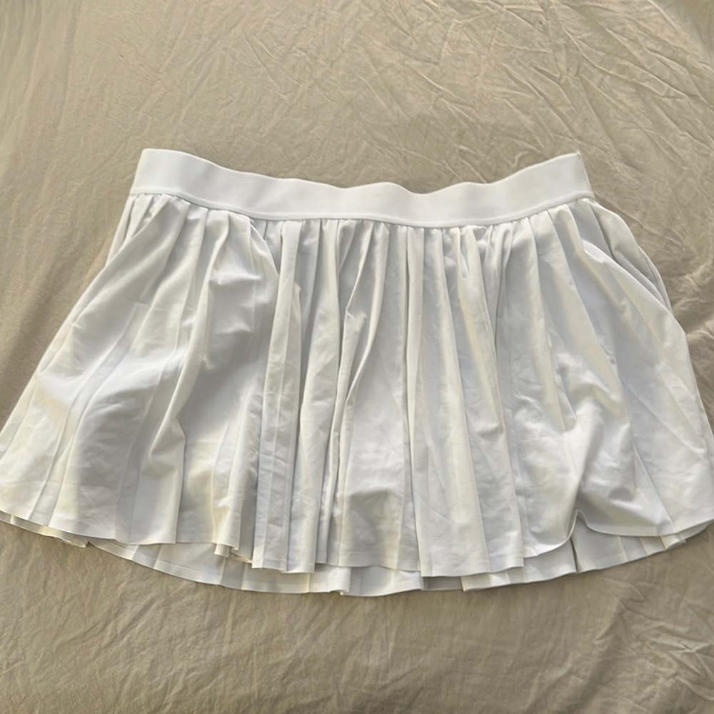 Aritzia Golden mini Tennis Skirt